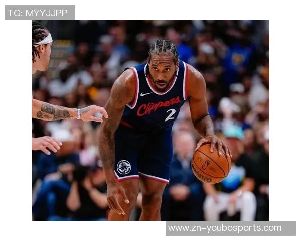 莱昂纳德季前赛上半场狂砍五记三分球平上赛季单场最佳表现 莱昂纳德季前赛上半场狂砍五记三分球平上赛季单场最佳表现