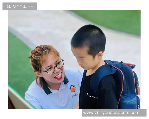 杨瀚森积极学习英语外教辅导助力球队成长与个人提升 杨瀚森积极学习英语外教辅导助力球队成长与个人提升