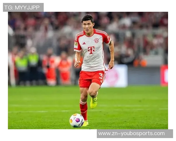 拜仁球员齐聚慕尼黑啤酒节伊藤洋辉与金玟哉同框亮相