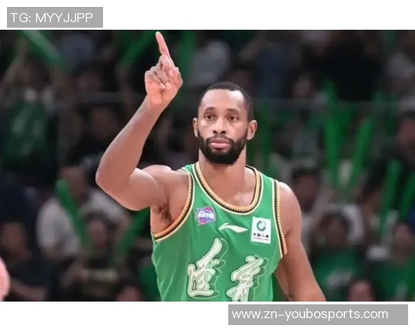 前辽宁三冠外援弗格正式加盟上海队开启新篇章