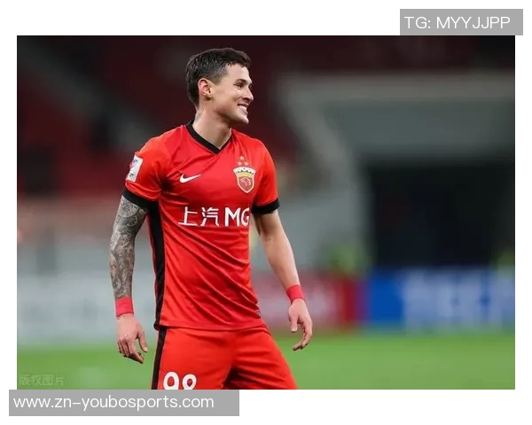 刘闻超带队海港在教学赛中以4-3逆转取胜莱昂纳多梅开二度助力球队