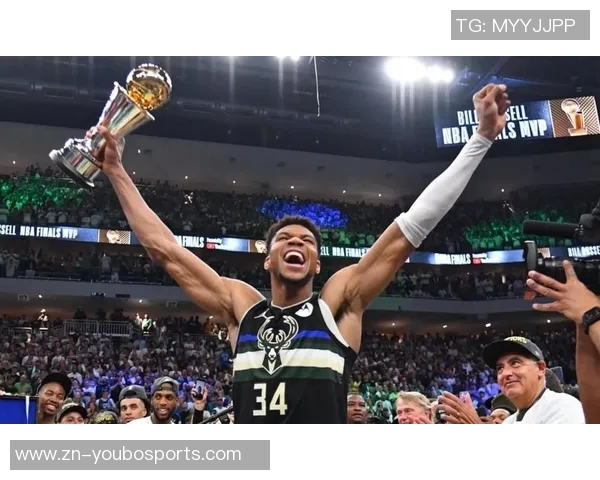 字母哥荣膺五大荣誉成就欧锦赛季军总冠军NBA杯双料MVP与DPOY三兄弟同队共创辉煌 字母哥荣膺五大荣誉成就欧锦赛季军总冠军NBA杯双料MVP与DPOY三兄弟同队共创辉煌