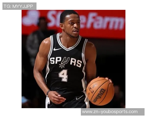 福克斯半场火力全开11投6中斩获15分4篮板4助攻表现出色