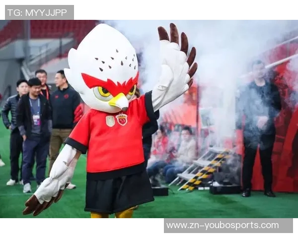 元旦佳节到来之际上海海港足球俱乐部向大家致以诚挚的感谢与美好祝福